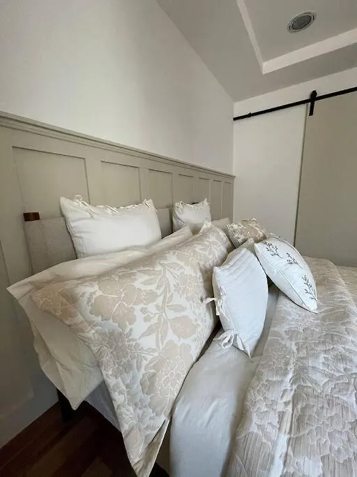 Apartment شقه فاخره بالقرب من جميع الخدمات