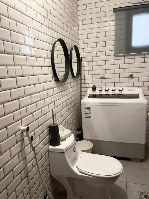 Apartment شقه فاخره بالقرب من جميع الخدمات